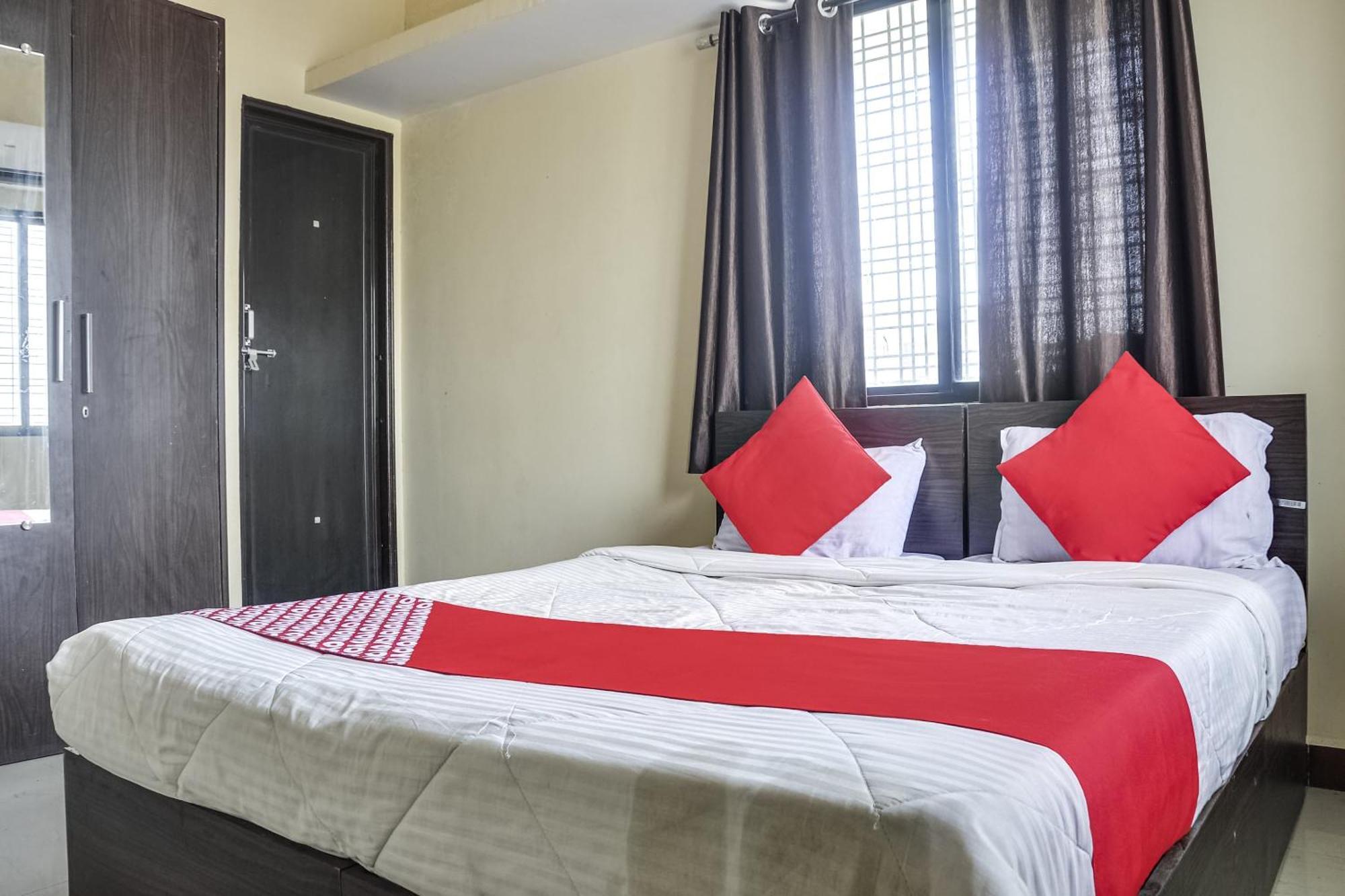 Hotel O Infinity Inn Nagpur Buitenkant foto