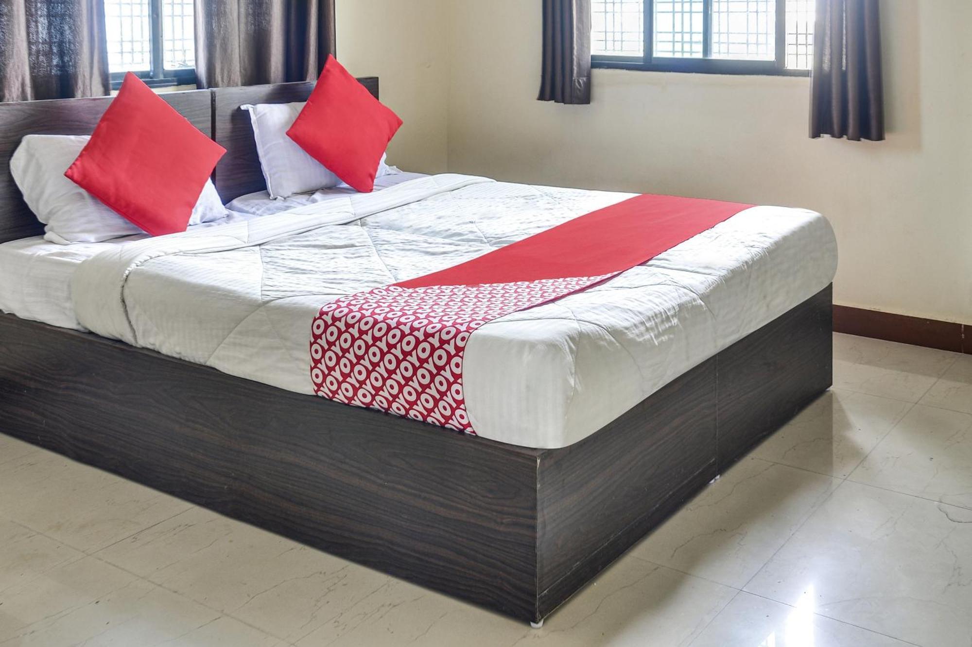 Hotel O Infinity Inn Nagpur Buitenkant foto