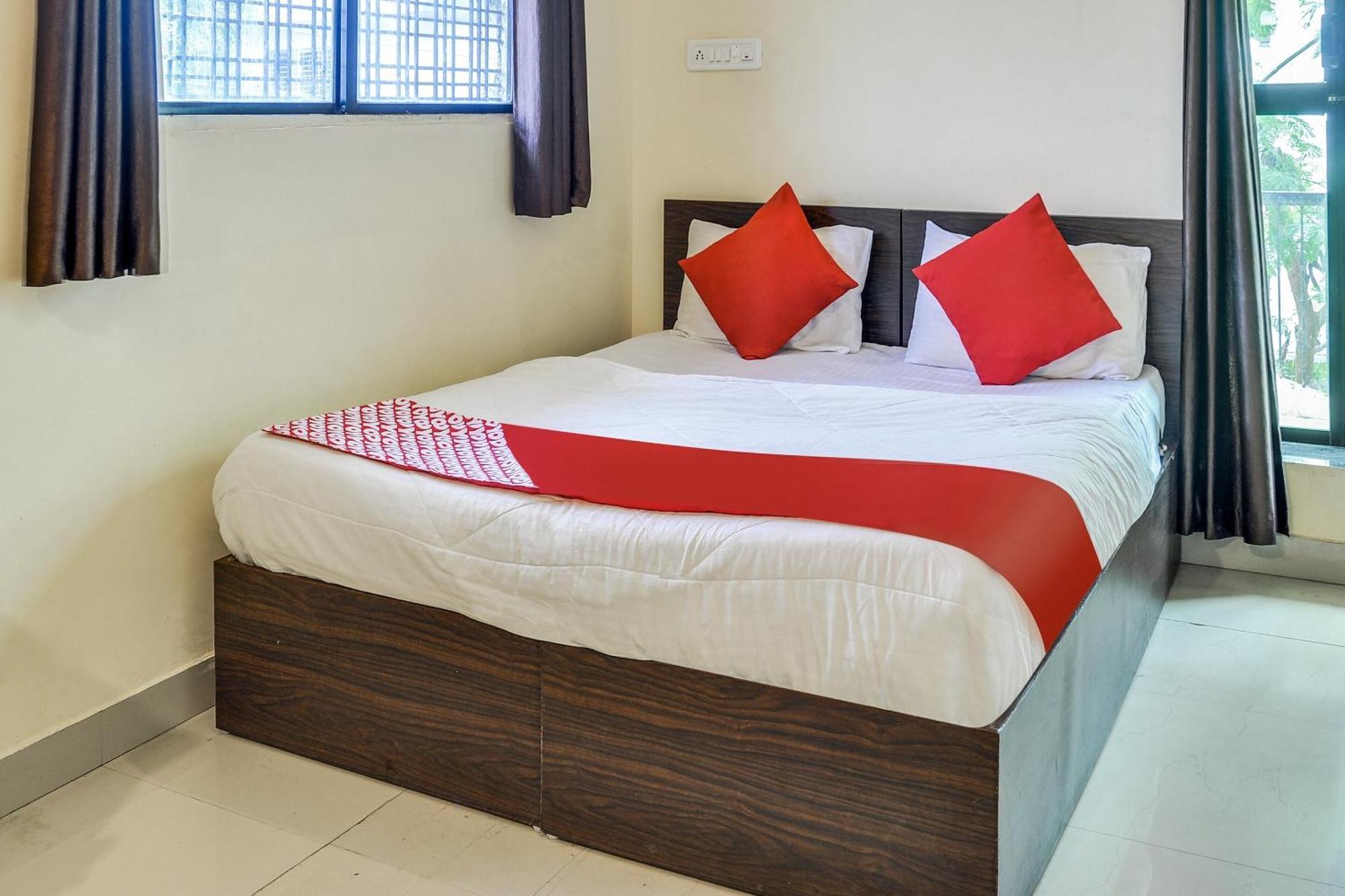 Hotel O Infinity Inn Nagpur Buitenkant foto