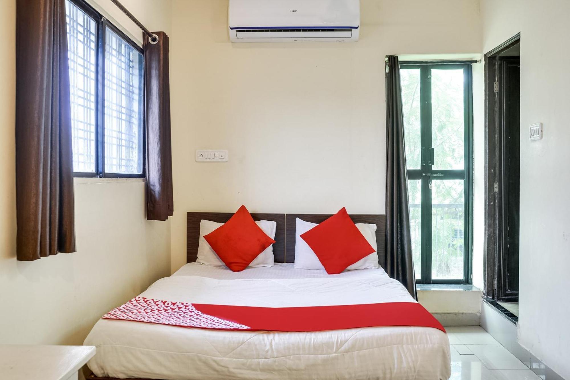 Hotel O Infinity Inn Nagpur Buitenkant foto